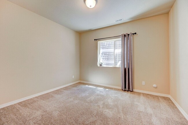 Building Photo - STUNNING RANCHER IN STERLING RANCH WITH MOUNTAIN VIEWS!!!!