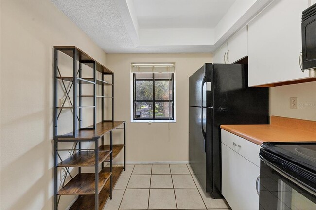 Building Photo - 4414 Spicewood Dr