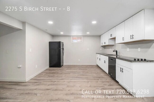 Building Photo - 2275 S Birch St