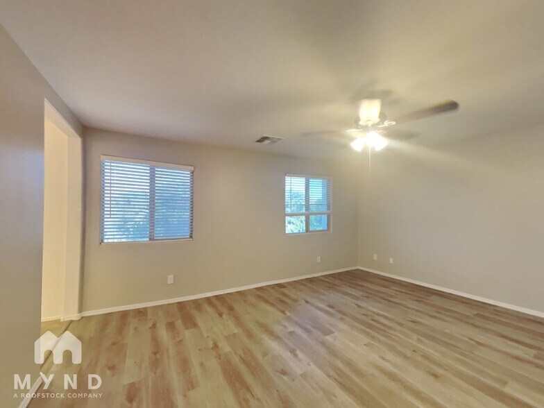 Building Photo - 20974 E Pecan Ln