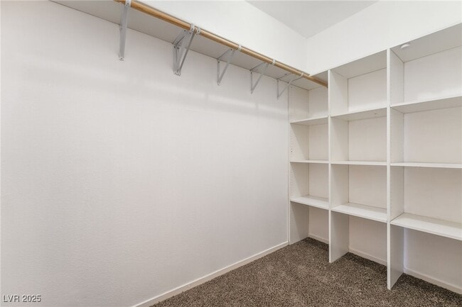 Building Photo - 7115 S Durango Dr