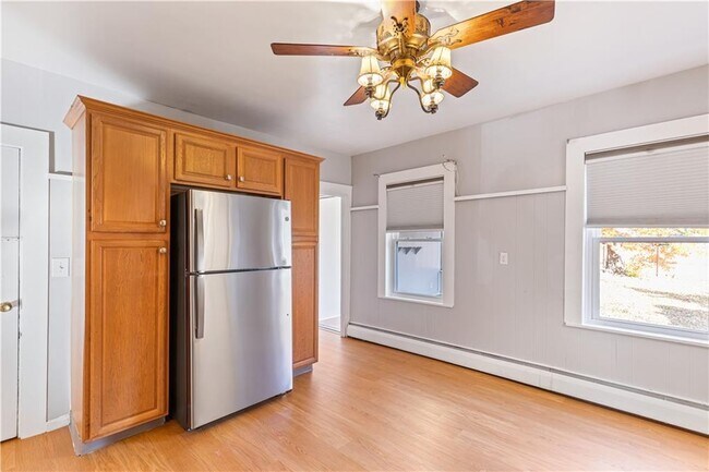 Building Photo - 43-43 Oak St