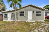 Building Photo - 3633 SW 12th Ct