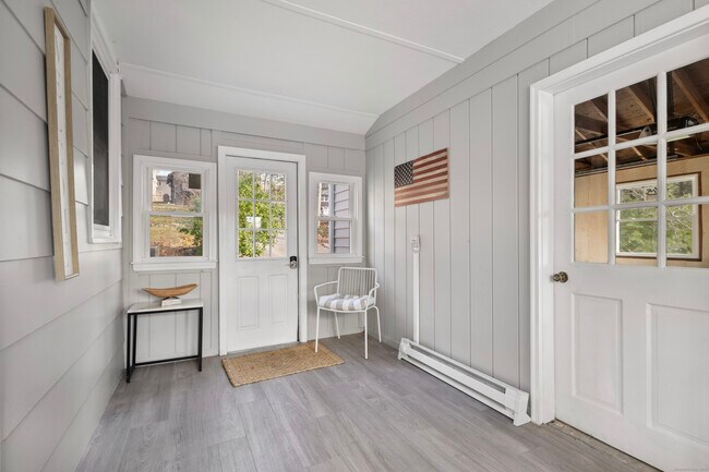 Building Photo - 60 Indian Spring Rd