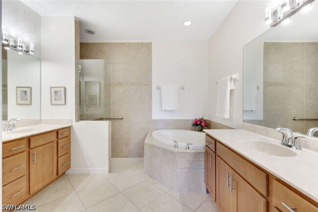 Building Photo - 12867 Carrington Cir