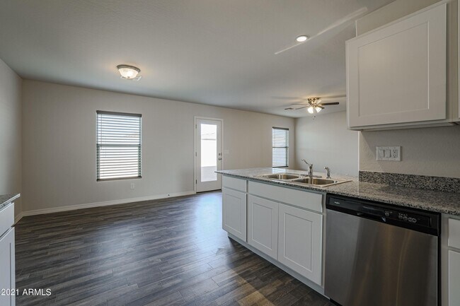 Building Photo - 110 Impala Pl