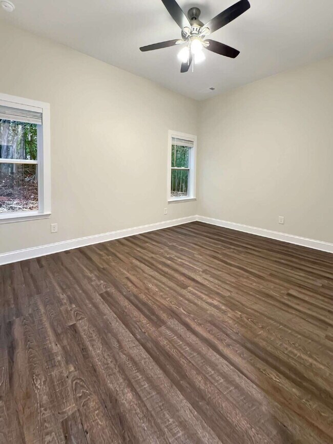 Building Photo - Roomy and Modern New Construction Home Available Now!