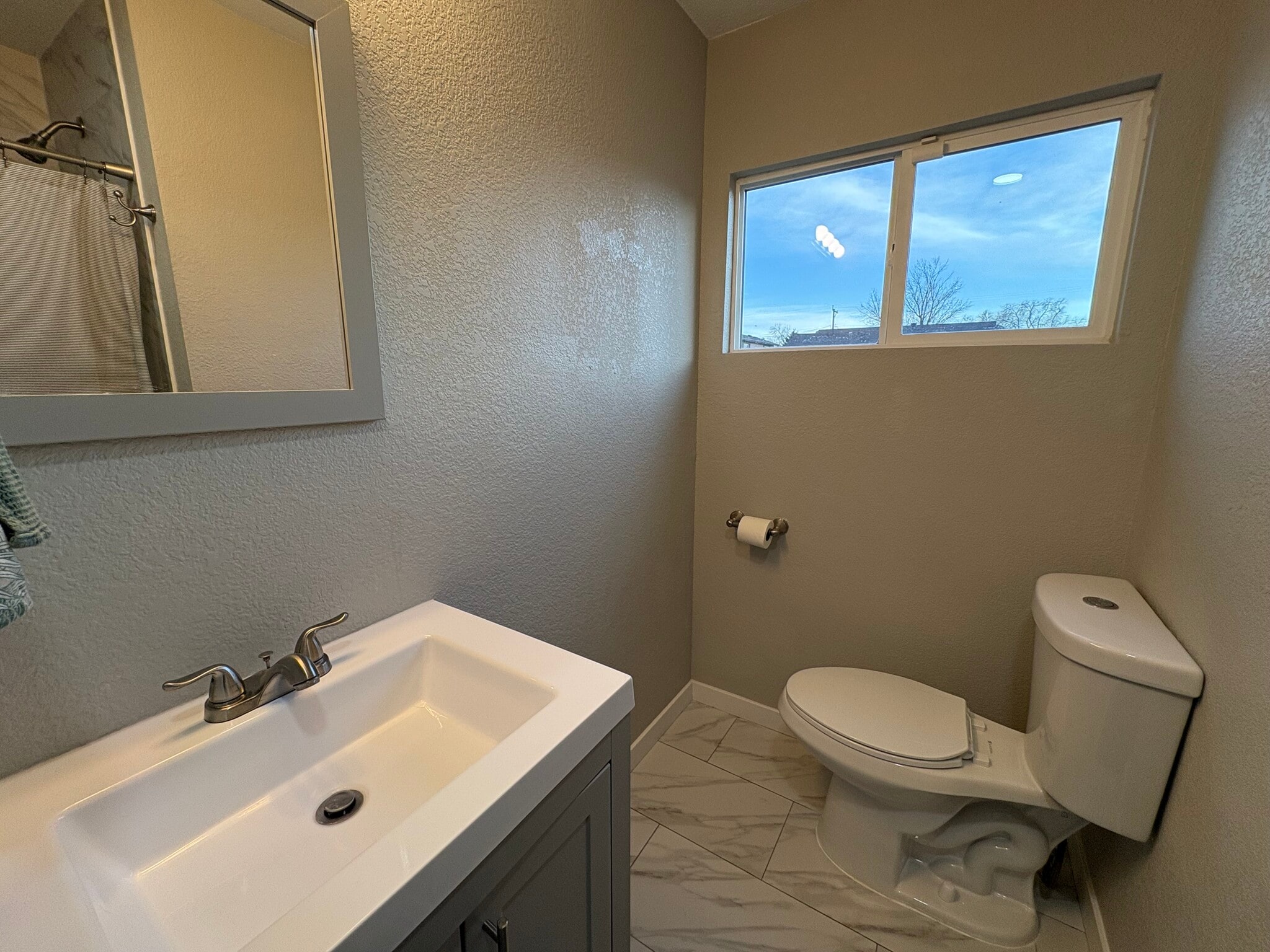 Building Photo - 1216 Richards Ave