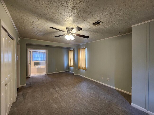 Building Photo - 3706 Jasmine Hill Rd