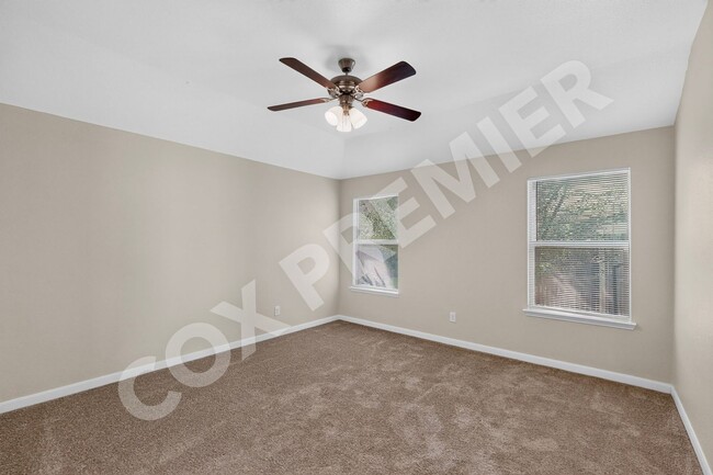 Building Photo - 2848 St Bernard Dr