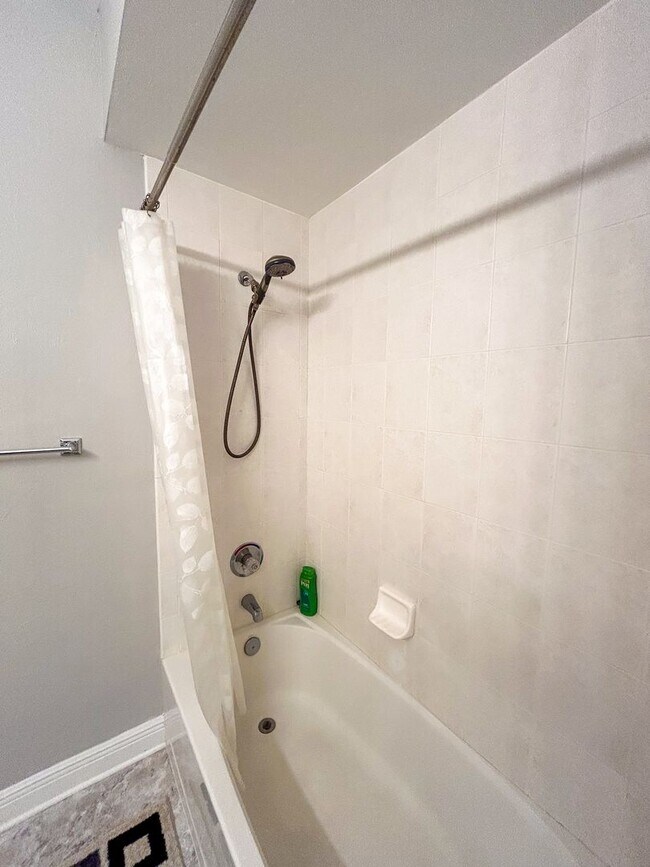 Building Photo - Union Street Station #324