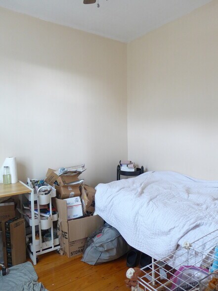 Building Photo - 828 Parker St