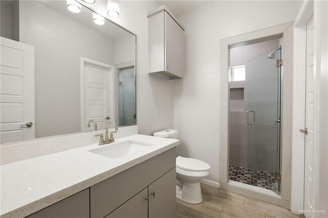 Building Photo - 13 S Colt Ln