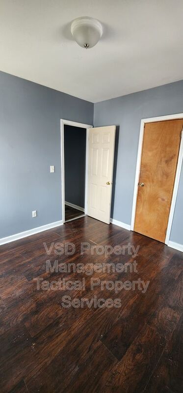 Building Photo - 3484 W 60th St