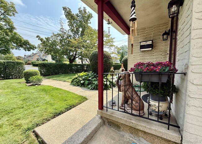 Building Photo - 138 Colonial Pl