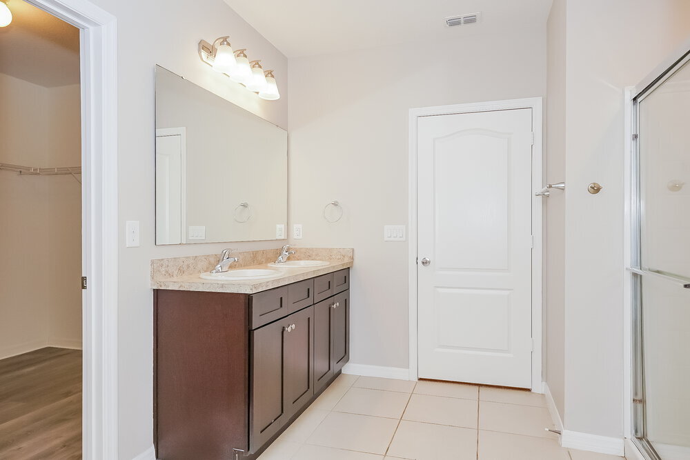 Building Photo - 102 Serenola Ct