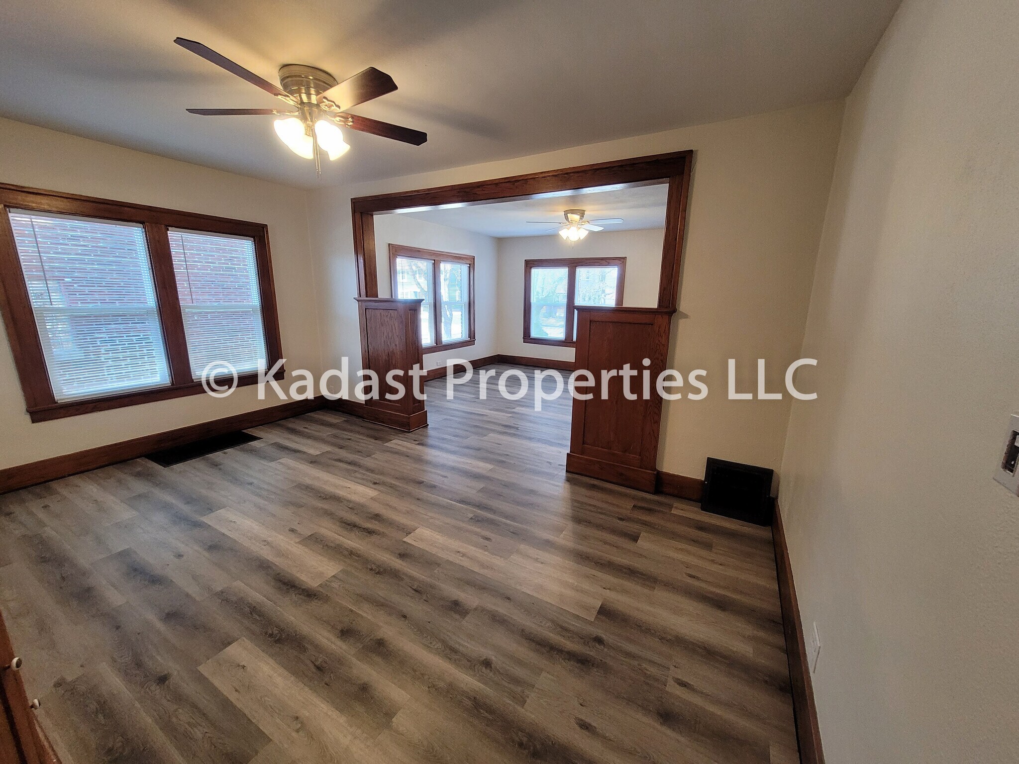 Dining Room/Living Room - 1271 Prairie Ave