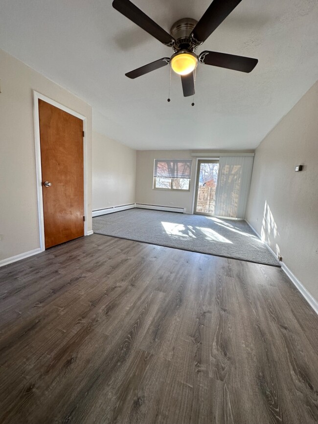 Building Photo - Come home to this updated Rowhome that jus...