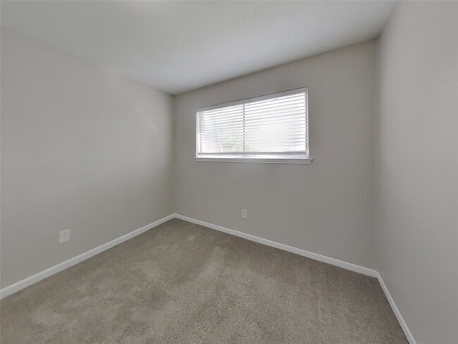 Building Photo - 12819 Enchanted Path Dr
