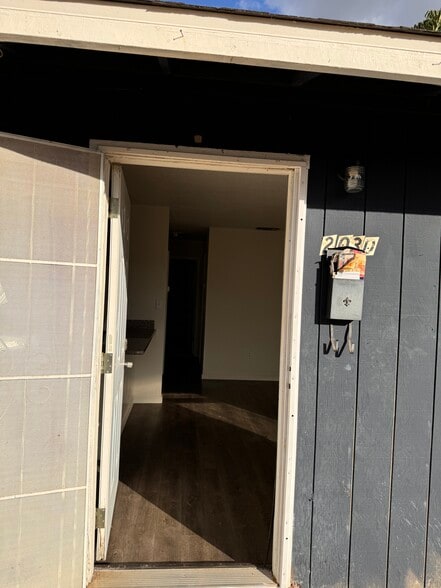 Building Photo - 203 Lualan Ln