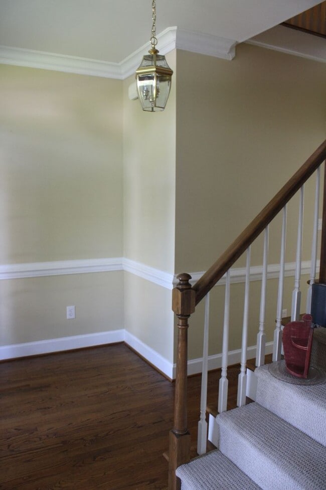 Building Photo - 4400 Dewfield Dr N