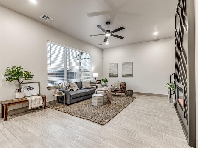 Building Photo - 2548 NW 131st St