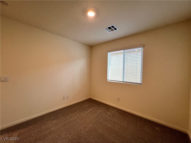 Building Photo - 9938 S Ullom Dr