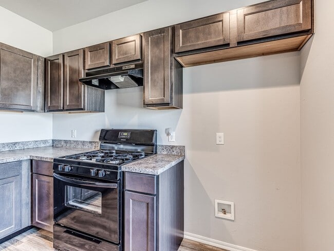 Building Photo - Cute home in Mustang schools + 3 bedrooms + 2 bathrooms