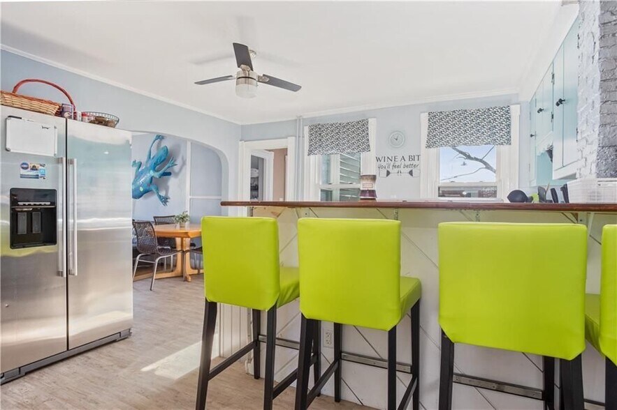 Building Photo - 35 Brewer St