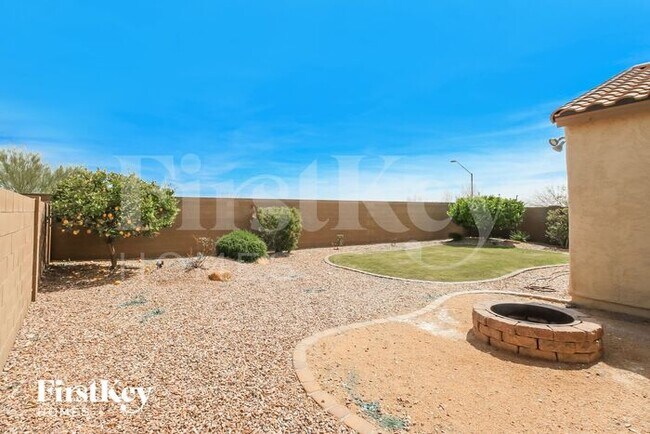 Building Photo - 5401 W Victory Way