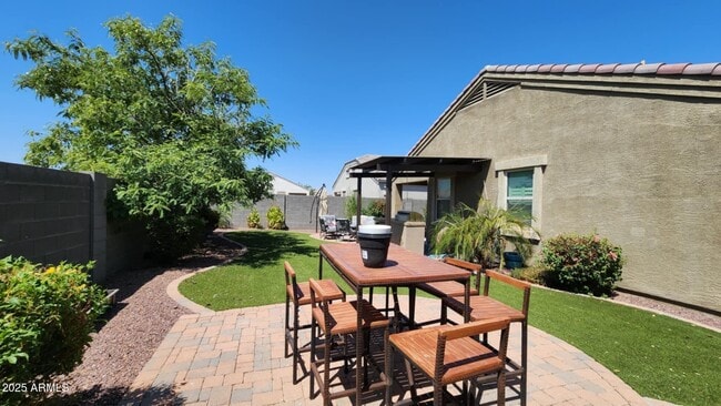 Building Photo - 42037 W Quinto Dr