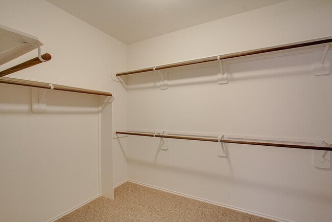 Building Photo - 122 Meadow Mill Dr
