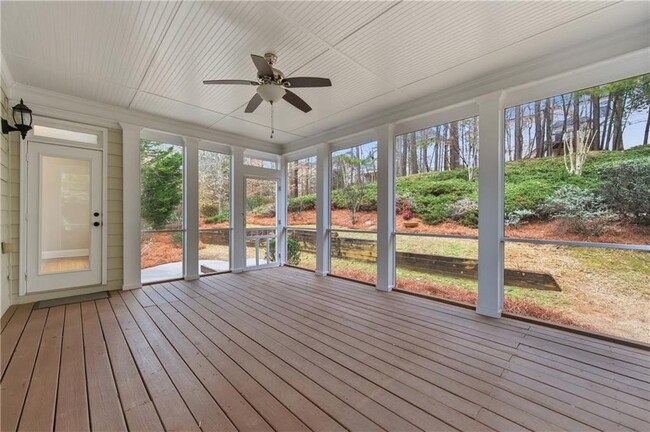 Building Photo - 2570 Wood Creek Ct NE