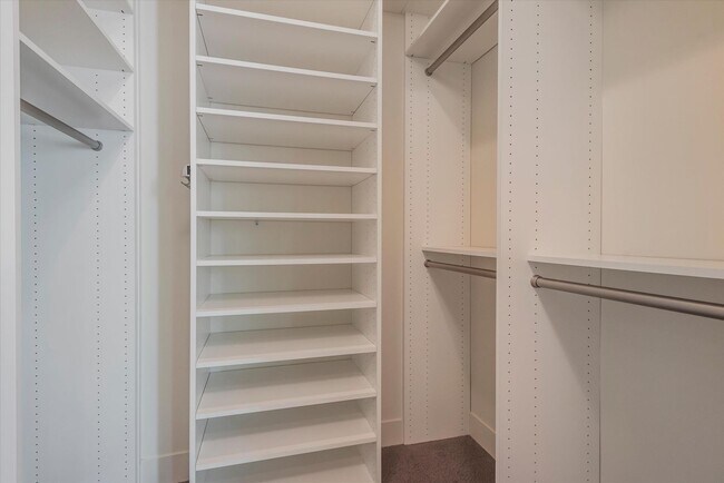 Building Photo - Wow! What a Great Home!