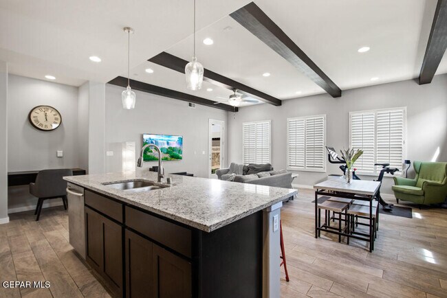 Building Photo - 14345 Jonathan K. Molina Ct