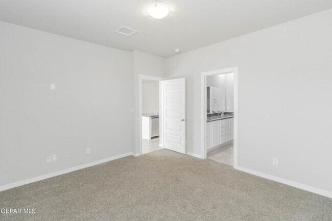 Building Photo - 13821 Madero Dr