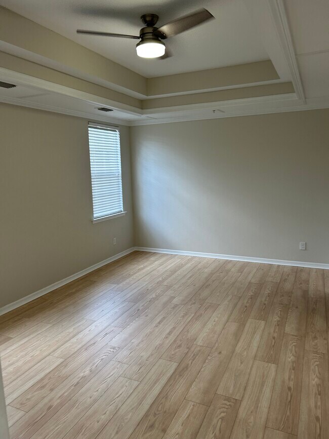 Building Photo - 7511 Oakshade Cir