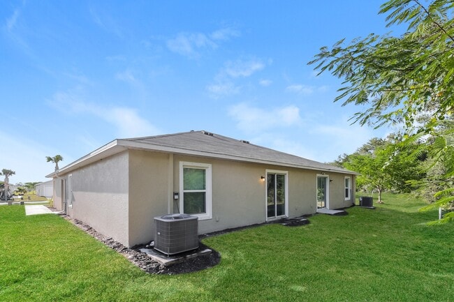 Building Photo - 9010 Aegean Cir