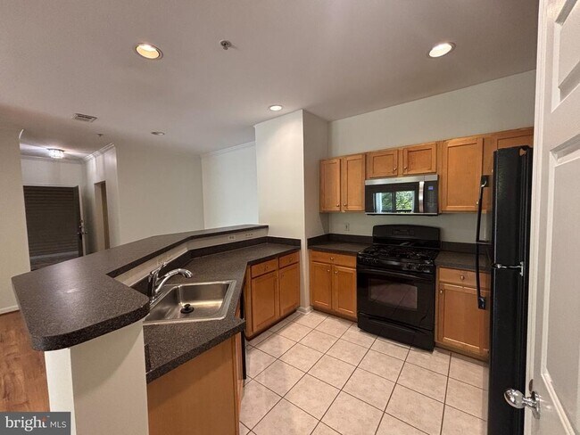 Building Photo - 5124 Brittney Elyse Cir