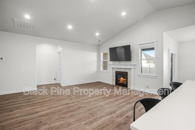 Building Photo - 7536 W Havana Dr