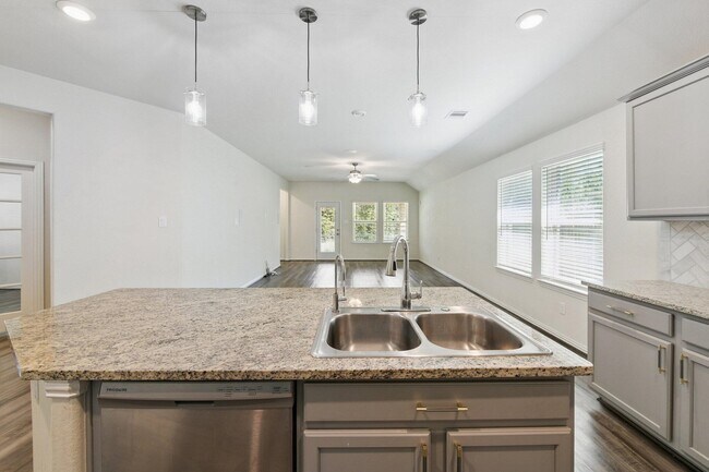 Building Photo - 4619 Sequoia Echo Dr