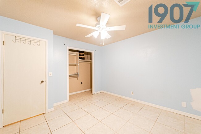 Building Photo - 4405 Manchester Ct