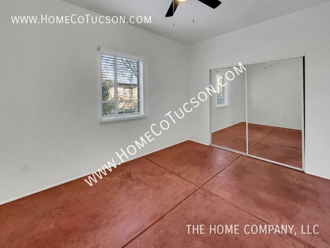 Building Photo - 1509 E Blacklidge Dr