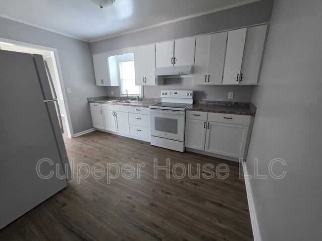 Building Photo - 5858 Atwell Rd