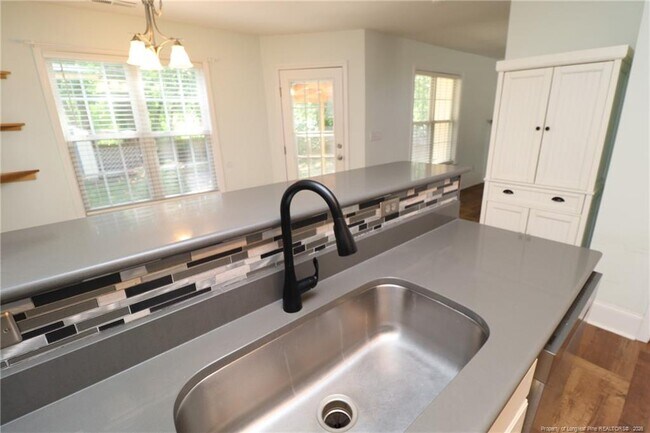 Building Photo - 1727 Crag Burn Ln