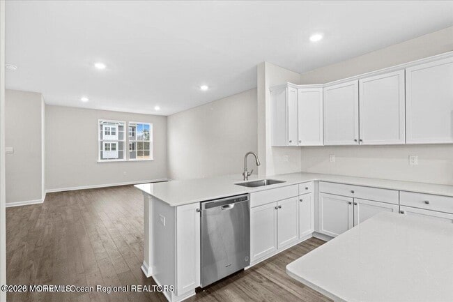 Building Photo - 323 Mantoloking Dr