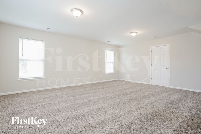 Building Photo - 705 Hawthorn Ridge Dr