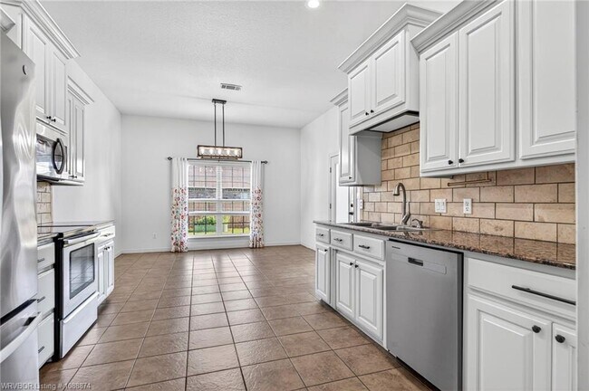 Building Photo - 3725 Colfax Way