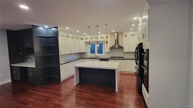 Building Photo - 12812 Short Ave