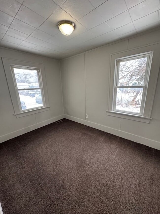 Building Photo - 414 Hamilton Ave